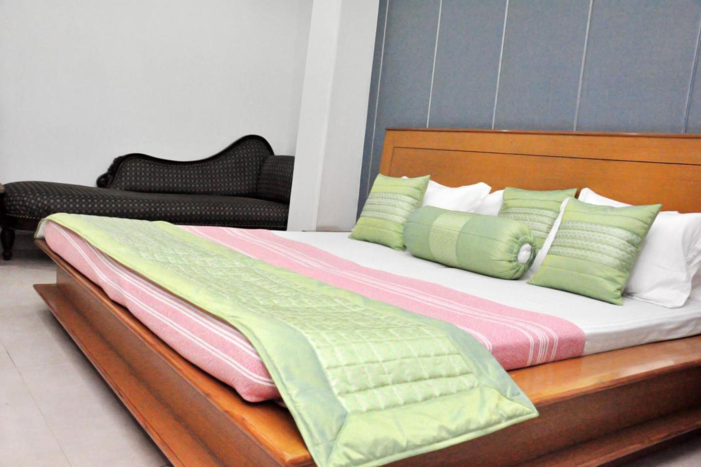 Hotel Blue Bell - Karol Bagh New Delhi Dış mekan fotoğraf
