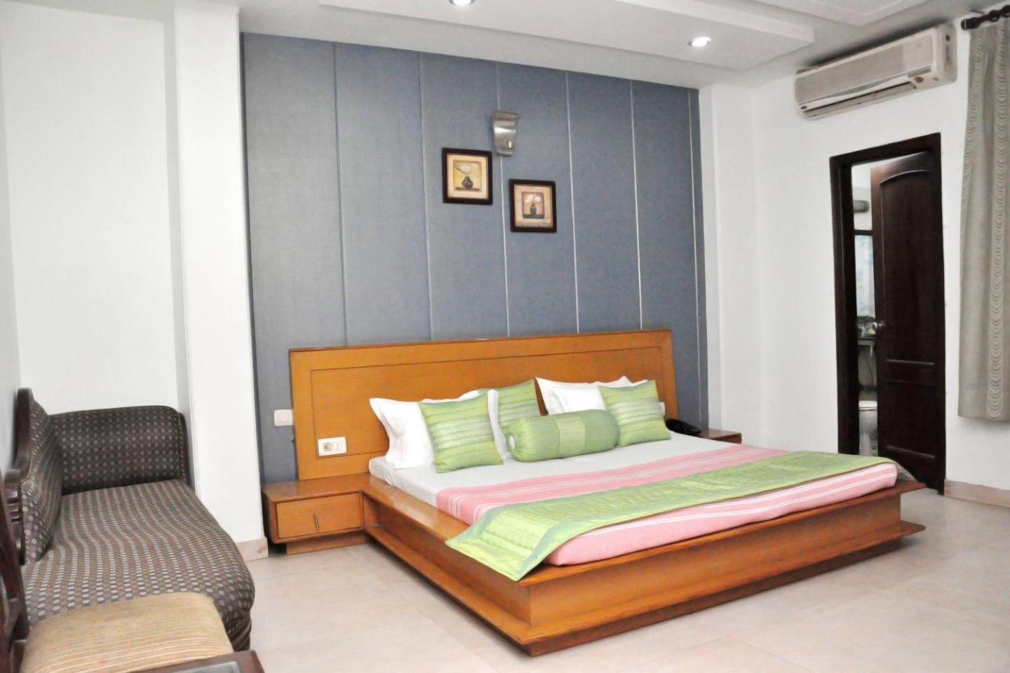 Hotel Blue Bell - Karol Bagh New Delhi Dış mekan fotoğraf
