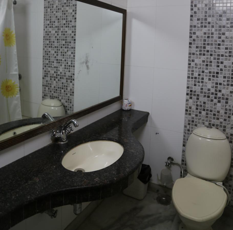 Hotel Blue Bell - Karol Bagh New Delhi Dış mekan fotoğraf