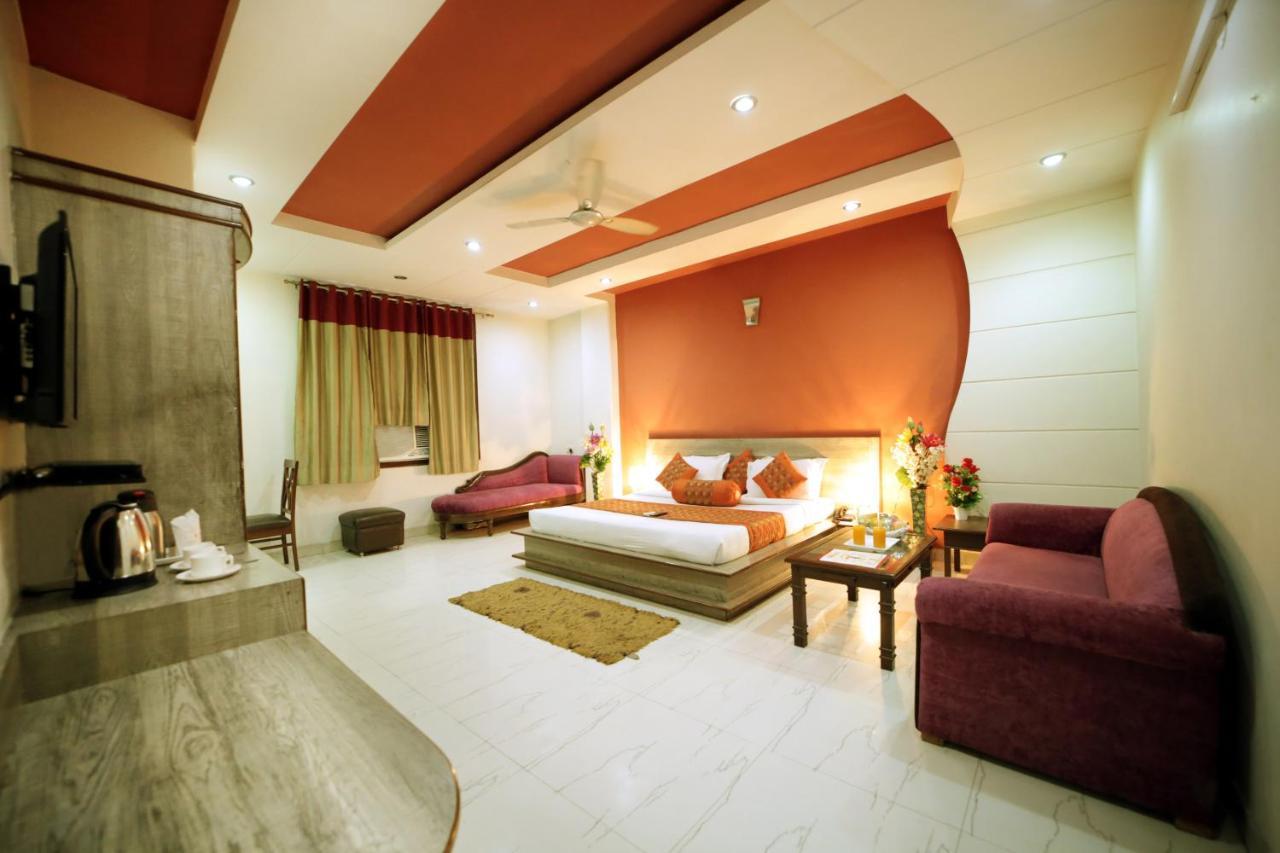 Hotel Blue Bell - Karol Bagh New Delhi Dış mekan fotoğraf
